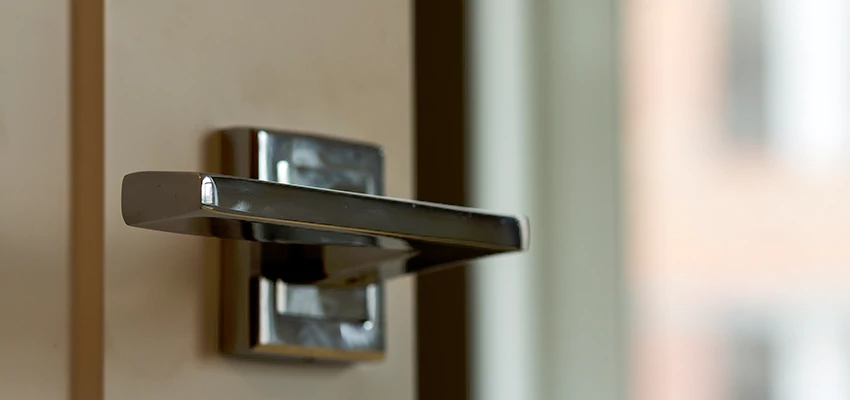Door Lever Knob Repair in Clark, New Jersey