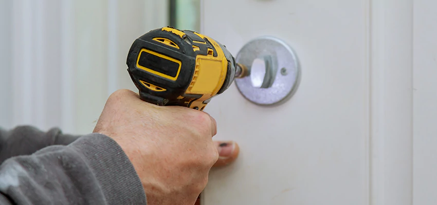 Street Locksmith For Smart Lock Repair in Clark, NJ