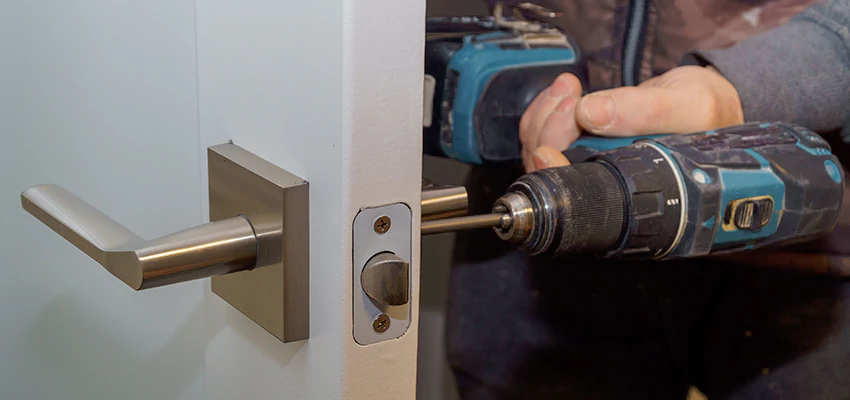 Broken Door Handle Lock Repair in Clark, New Jersey